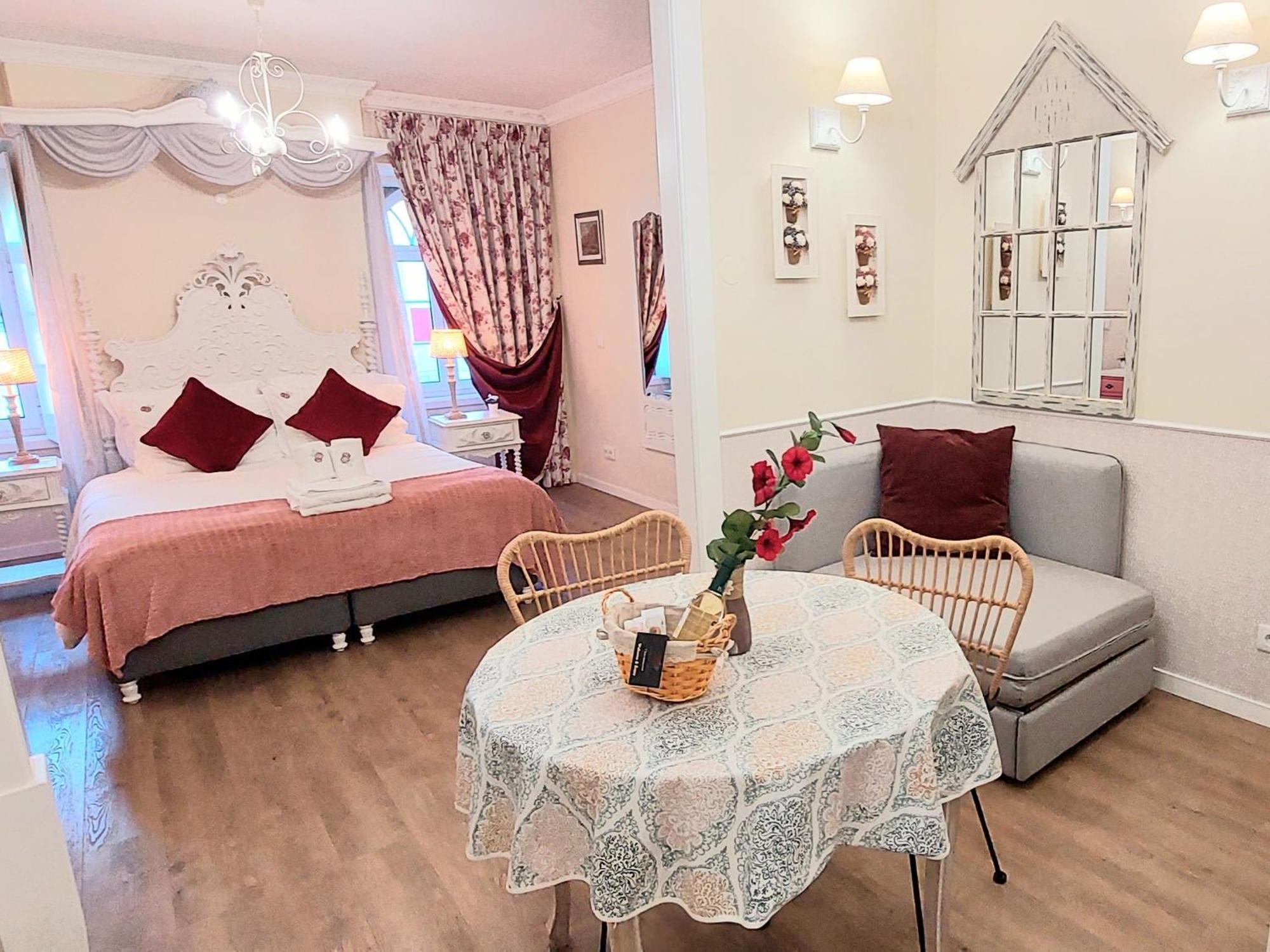 7 Styles Apartments By Raspberry Cascade فارو الغرفة الصورة